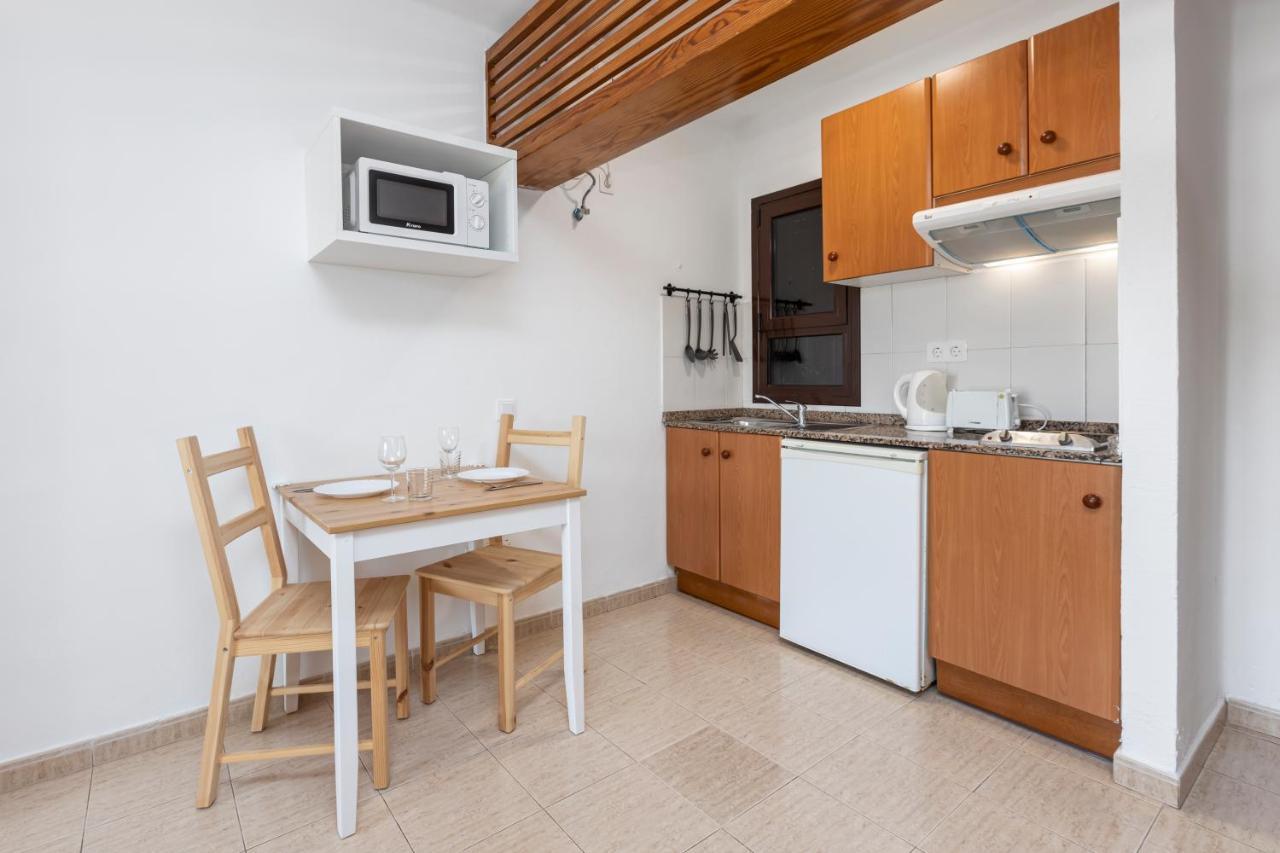 Apartamentos Las Lilas (Adults Only) Puerto del Carmen  Exterior photo